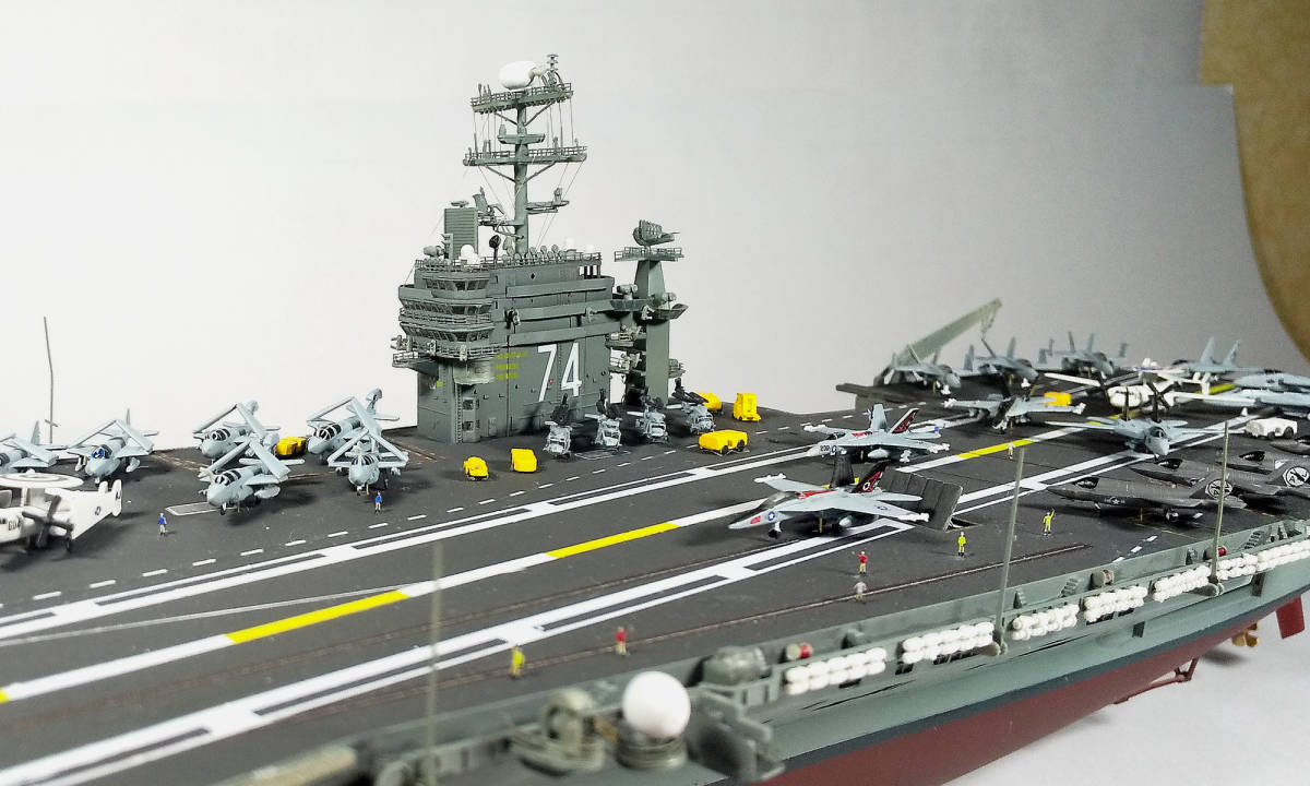 ●完成品・1/700・アメリカ海軍ニミッツ級空母・CVN-74『ジョン・C・ステニス』_画像8