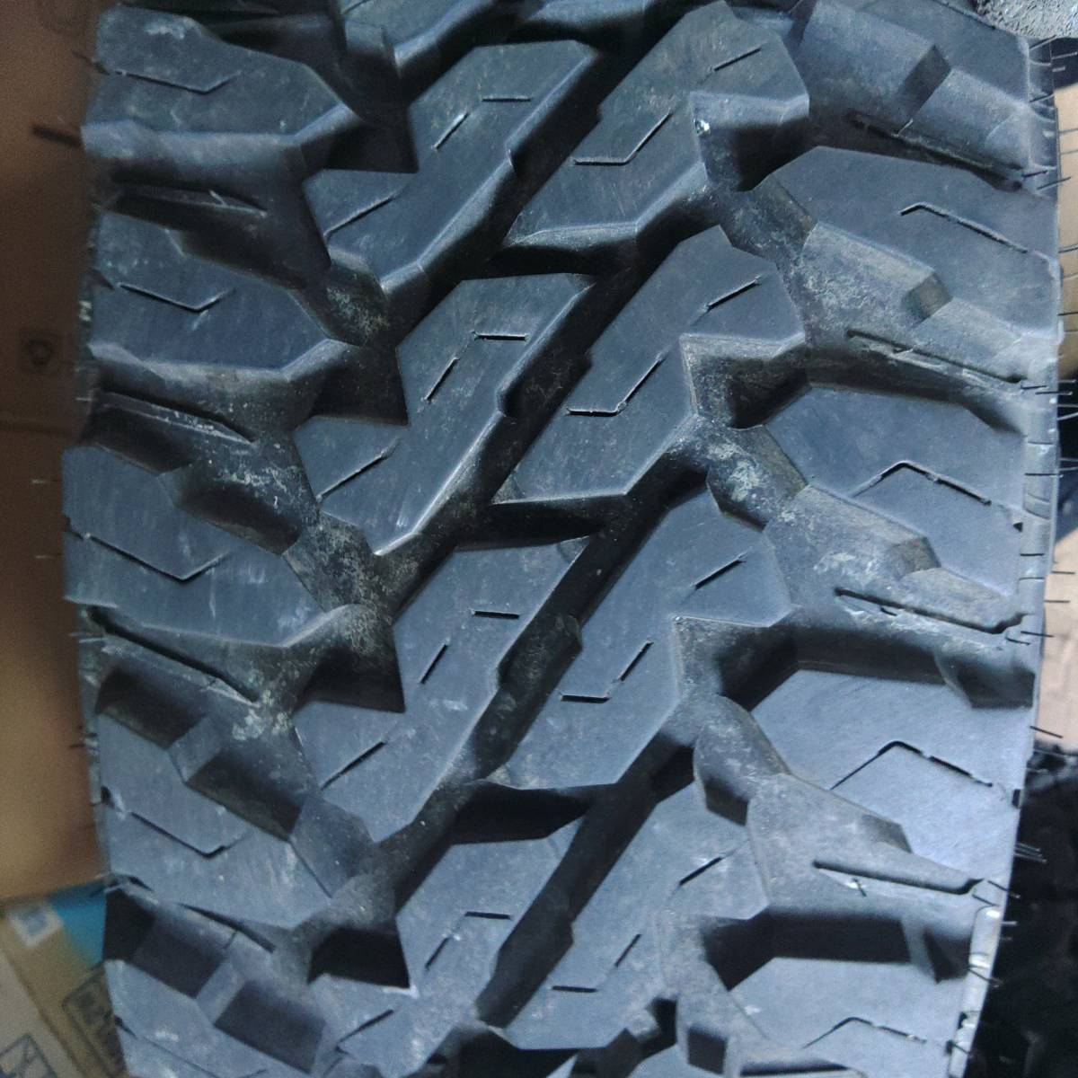 265/70R17ヨコハマM/T2021年トヨタ純正アルミホイールセット4本きれい6穴139.7ブラック黒ランクルプラドの画像9