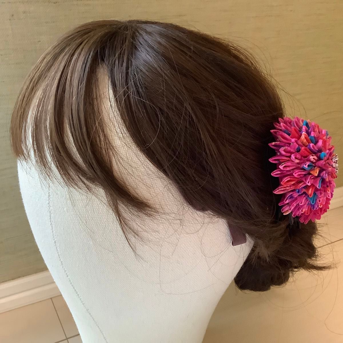 ハンドメイドのつまみ細工　髪飾り　ヘアクリップ　ピンク系　2点セット