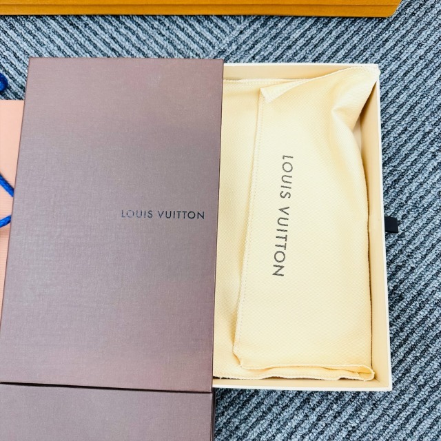 Louis Vuitton 箱 紙袋まとめ 大小 13点 ブランド紙袋 ショッパー ショップバッグ 1円出品 ファッション 小物 かわいい 便利 買い物 1960-bの画像8