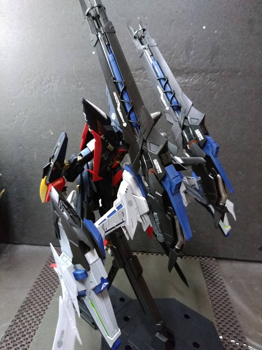 ◎プレバン限定ＭＧ1/100エクリプスガンダム２号機＋プレバン限定ＭＧ1/100ライジンストライカーパック・塗装済み完成品_画像4