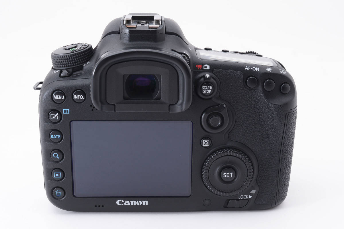 ★外観美品★ Canon キャノン EOS 7D Mark II MK2 ボディ デジタル一眼レフカメラ 元箱・付属品多数 #962_画像6