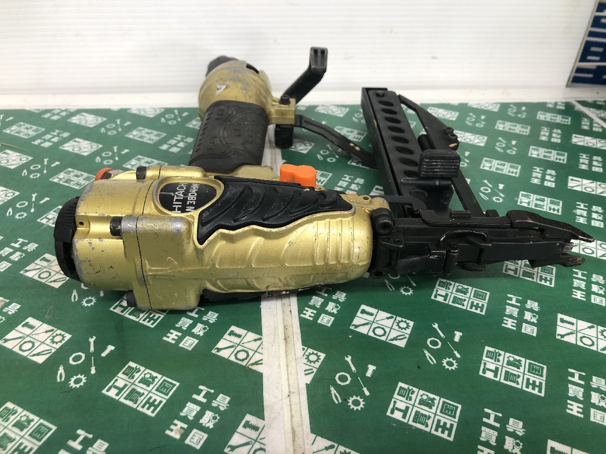 中古品 エア工具 日立工機 38mm高圧フロア用タッカ N3804HMF 4mm幅 エアタッカー ステープルネイラ 高圧 ITJN02LSKMNQ_画像6