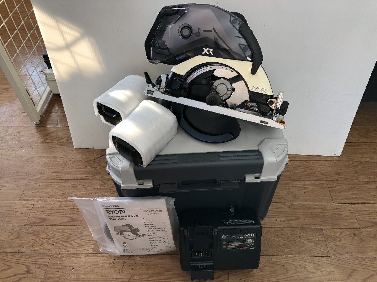 未使用中古品 電動工具 RYOBI リョービ(京セラ) 18V充電式集塵丸ノコ BNW-11XR 木工 木材加工 切断 ITTFPIOVR0K8