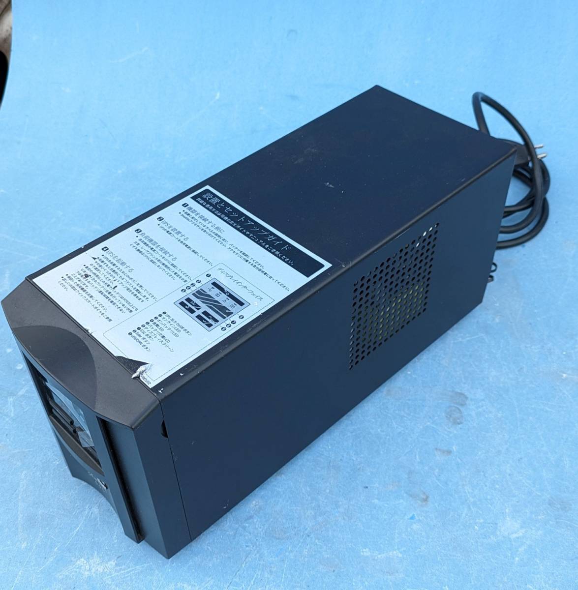 APC made Smart-UPS 500 UPS model SMT500J liquid crystal display battery is disposal did therefore is not attached postage details is commodity explanation . recorded 