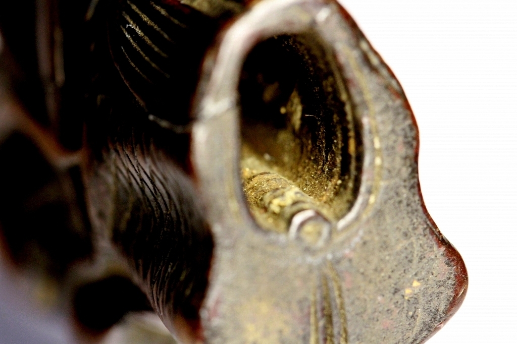 江戸時代 柘植彫 根付 「干し鮭の頭 と ねずみ (鼠)」 古い直し有 中骨まで彫刻 無銘だが作良し 5円スタート_画像5