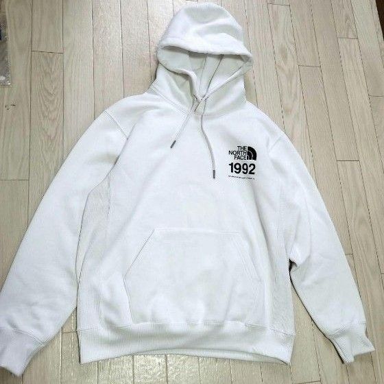 THE NORTH FACE 30th パーカー L ホワイト NT62234　ノースフェイスパーカー　メンズパーカー