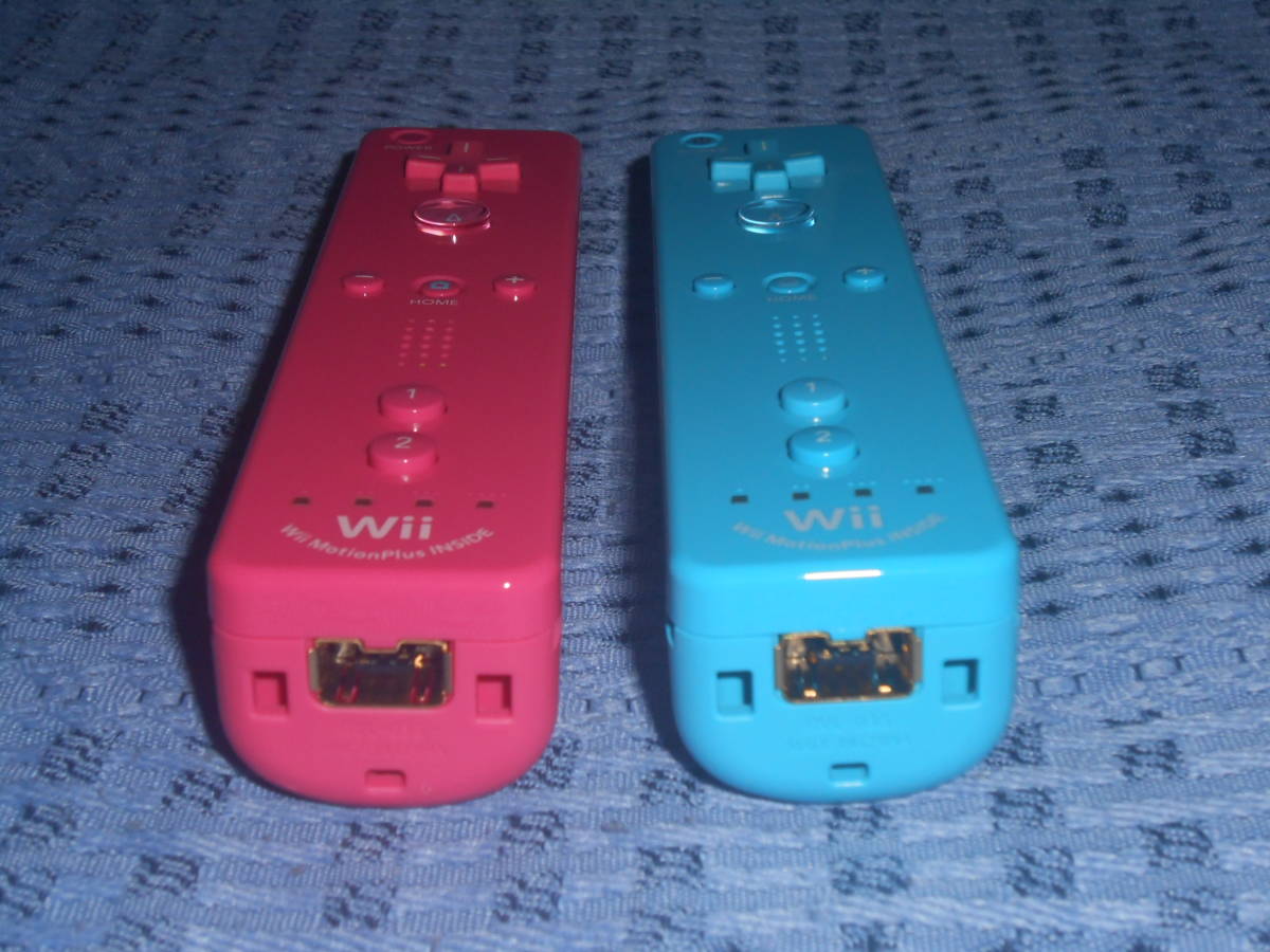 Wiiリモコンプラス(Wiiモーションプラス内蔵)２個セット ストラップ付き 青(ao ブルー)１個・桃(pink ピンク)１個 RVL-036 任天堂 Nintendo_画像10