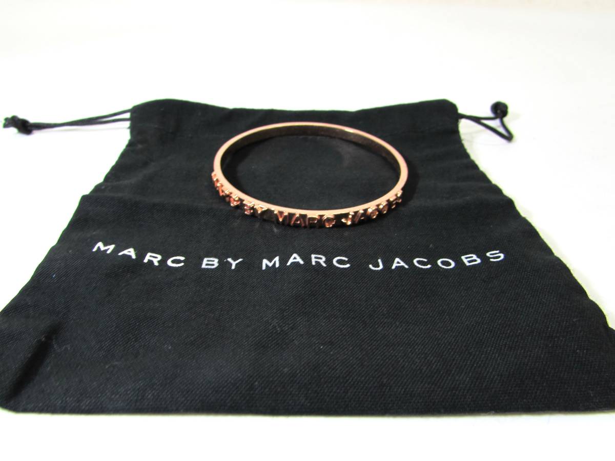 MARC BY MARC JACOBS マークバイマークジェイコブス レタープレス ロゴ