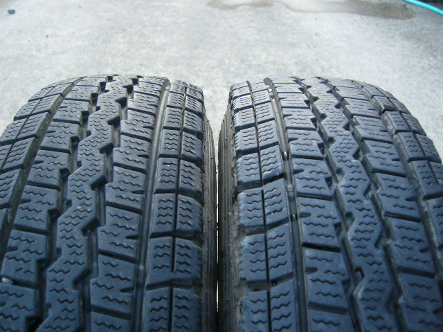 145/80R12 12×3.5OB　PCD100 4H インセット45 アルミ付き中古スタッドレス4本_画像7