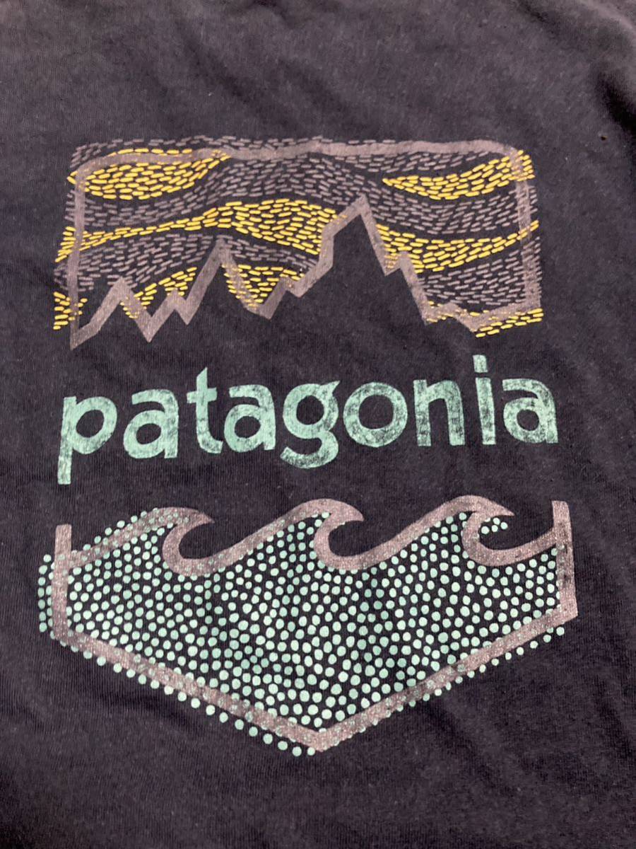 patagonia パタゴニア p6 ロンt 長袖tシャツ カットソー 波柄　２０１６年製　ネイビー　ＸＳサイズ 厚手　古着　ヴィンテージ _画像4