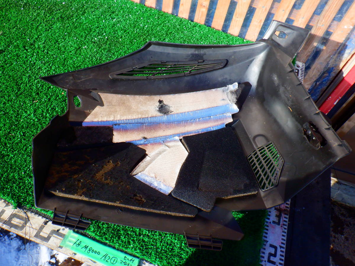 Arctic Cat 18 M8000 Mountain Cat ① サイドパネル 外装 右 Arctic Cat 18 M8000 Mountain Cat ① サイドパネル 外装 右
