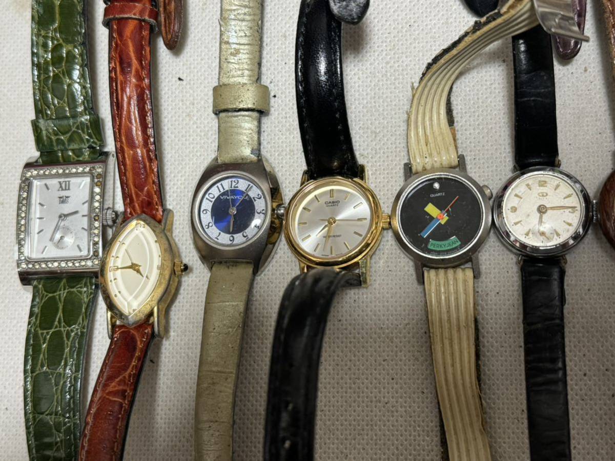 6857 送料無料 Aまとめ売り 腕時計 ジャンク品 レディース 0.8kg_画像2