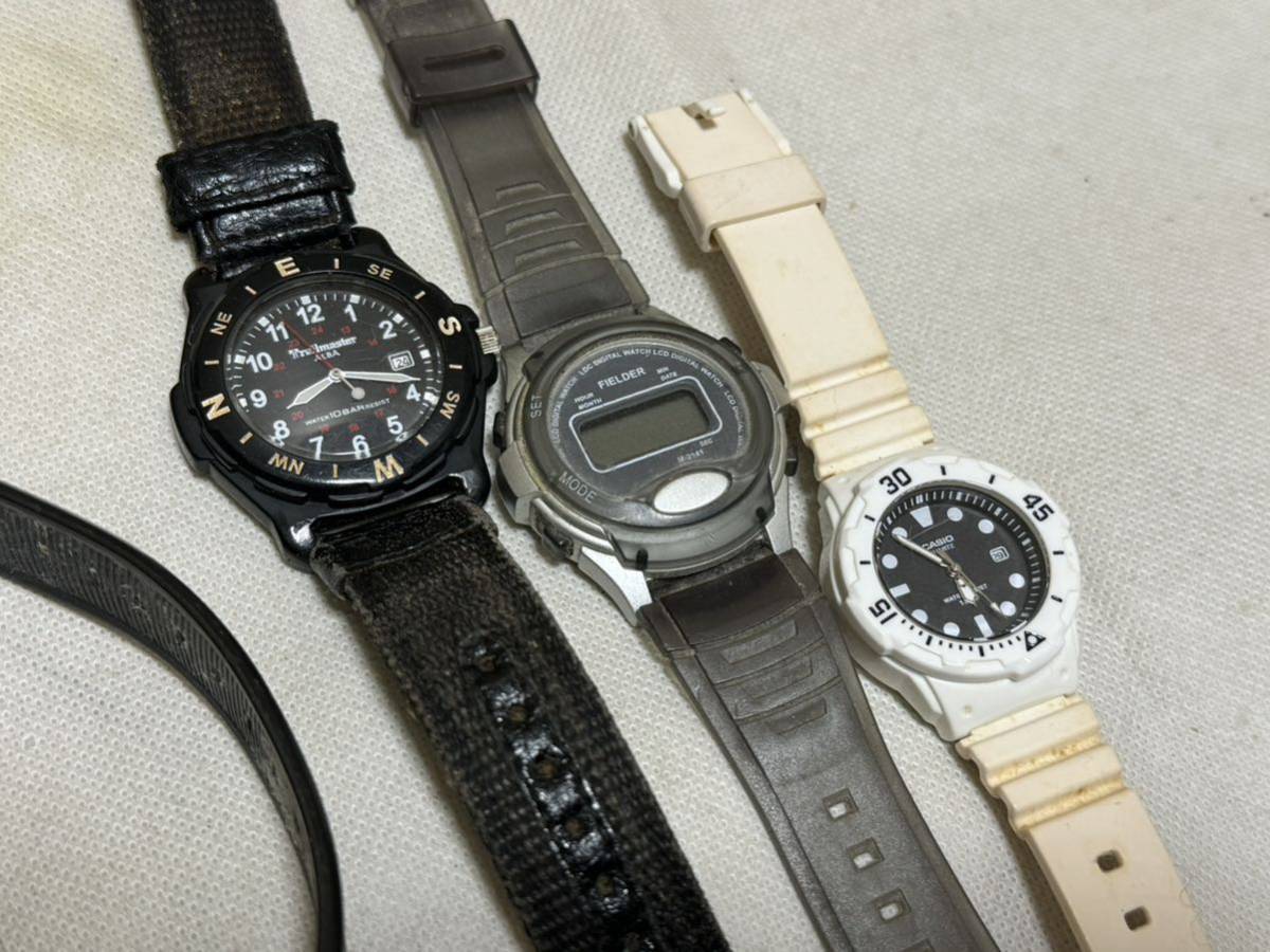 6865 送料無料 Dまとめ売り 腕時計 ジャンク品 メンズ レディース アナログ デジタル_画像2