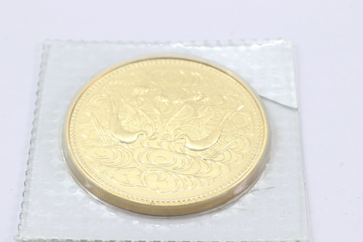 日本国 天皇陛下御在位六十年記念 十万円 10万円 記念硬貨 金貨 昭和61年 20g 純金 ブリスターパック 1088-N_画像3