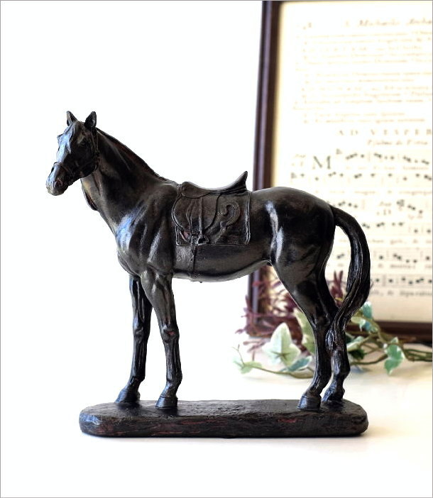 馬 置物 おしゃれ うま ウマ オブジェ スタイリッシュ 雑貨 アンティーク風 動物 スタイリッシュな馬の置物の画像2