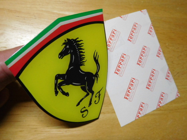 希少レア☆彡新品在庫品・フェラーリ・Ferrari・軟質樹脂ステッカー（10.3㎝×7.5㎝）S・F_上部からです。