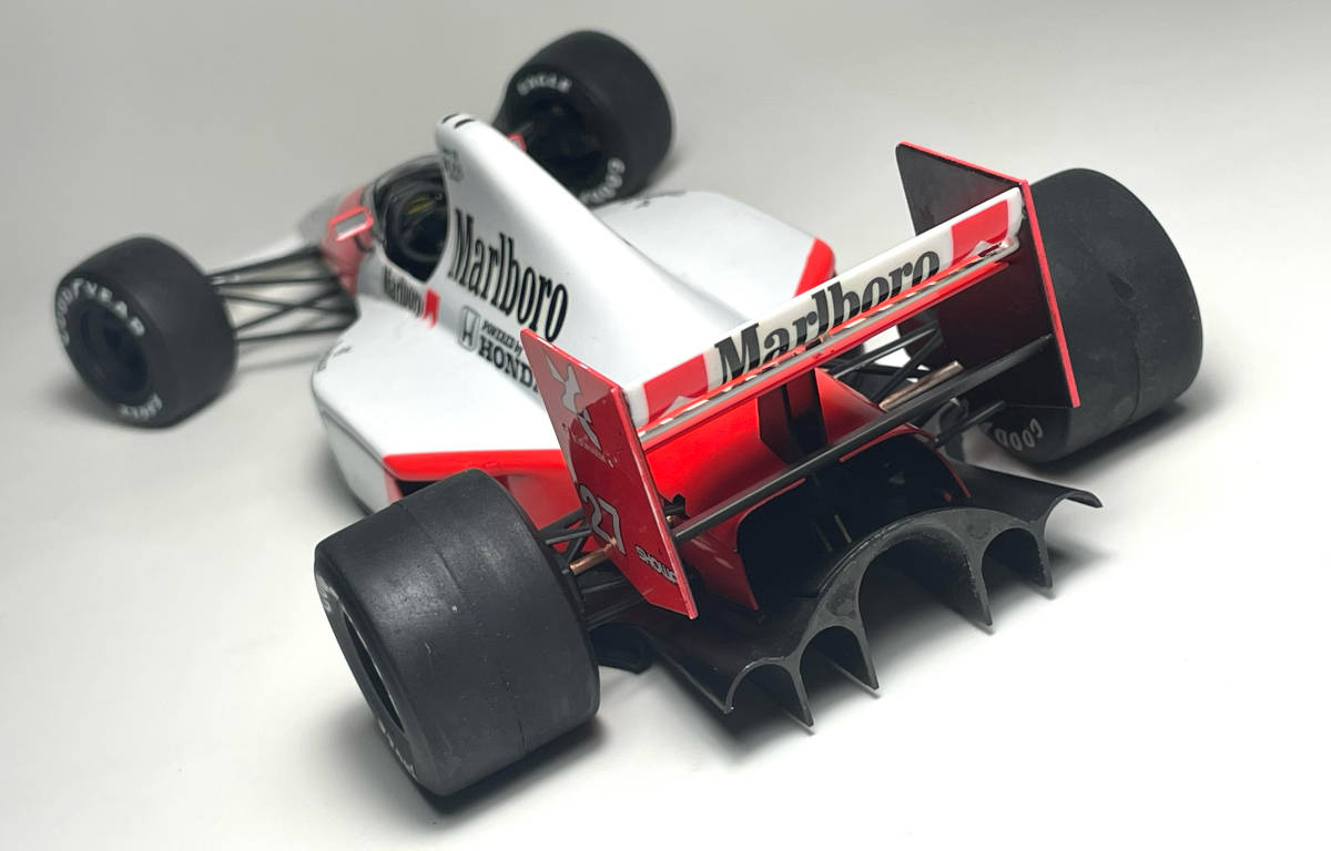 タミヤ1/20マクラーレンホンダMP4/5B　プラモデル完成品_画像9