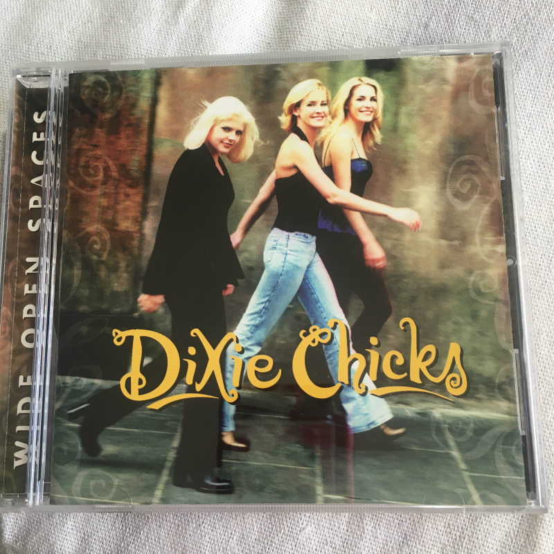 DIXIE CHICKS「WIDE OPEN SPACES」＊テキサス州ダラス出身の３人組のメジャー・デビュー作_画像1