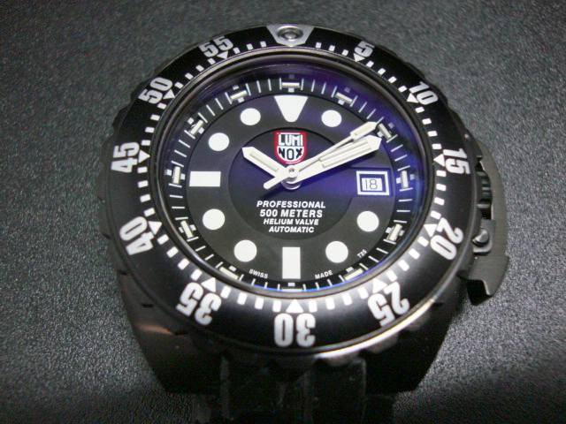 定価28万 稼働LUMINOX Deep Dive SERIES 1500/S1オートマティックAT 500m防水ブラックPVDステンレスSSダイバーズ ミリタリ自動巻デイト1511_画像2