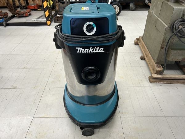 【愛知 東海店】CF811【初売り・10000～】makita 集塵機 490 50-60Hz 乾湿両用 ★ マキタ 集じん機 大型掃除機 掃除機 業務用 吸水 ★ 中古_画像3