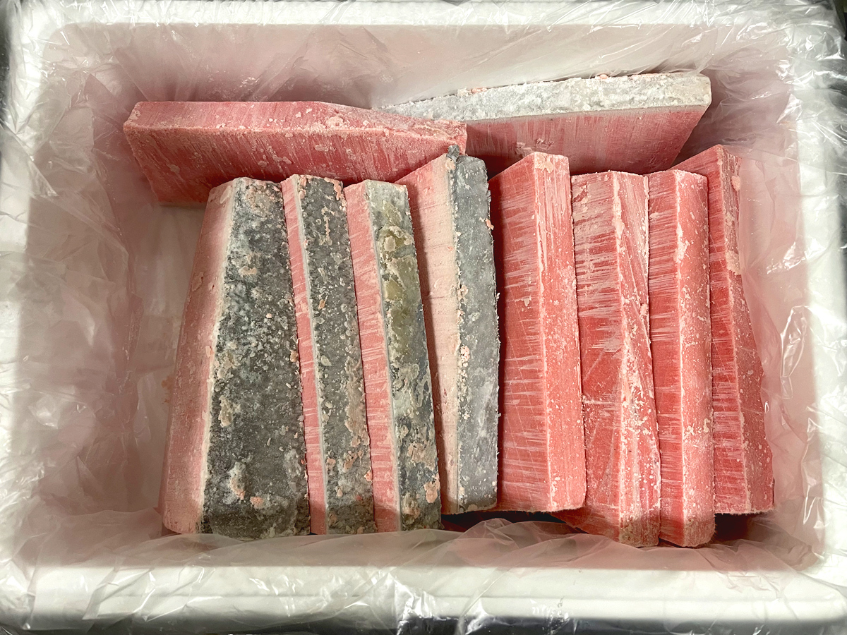 養殖 本マグロ 中トロ ハラ 3kg 約10サク まぐろ マグロ 鮪 クロマグロ くろまぐろ 本まぐろ お刺身 お寿司 中トロ_画像2