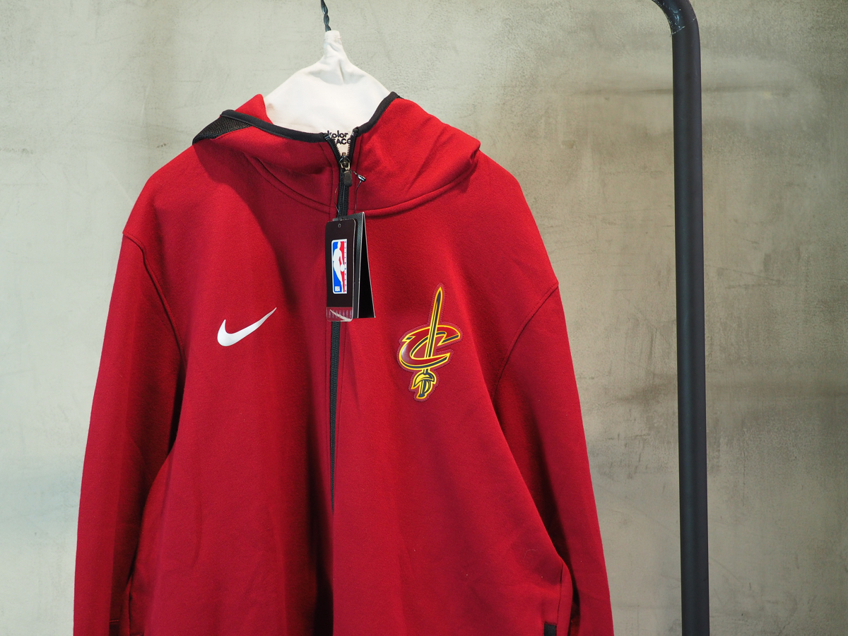 NIKE DRY SHOWTIME FZ HOODIE ”Cleveland Cavaliers” Mサイズ キャバリアーズ パーカー NBA スウェット ナイキ CAVS_画像2