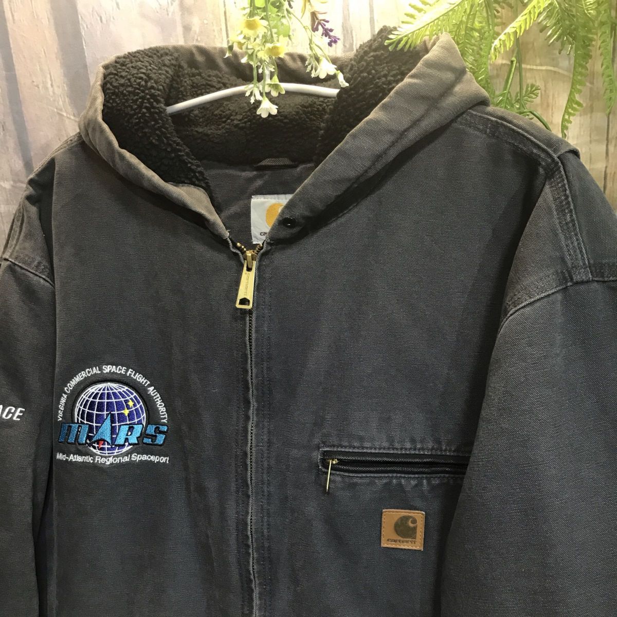 Carhartt カーハート　ダック　アクティブ　ジャケット　革パッチ　3XL 企業コラボ　デトロイト　グレー　フード　フーディ