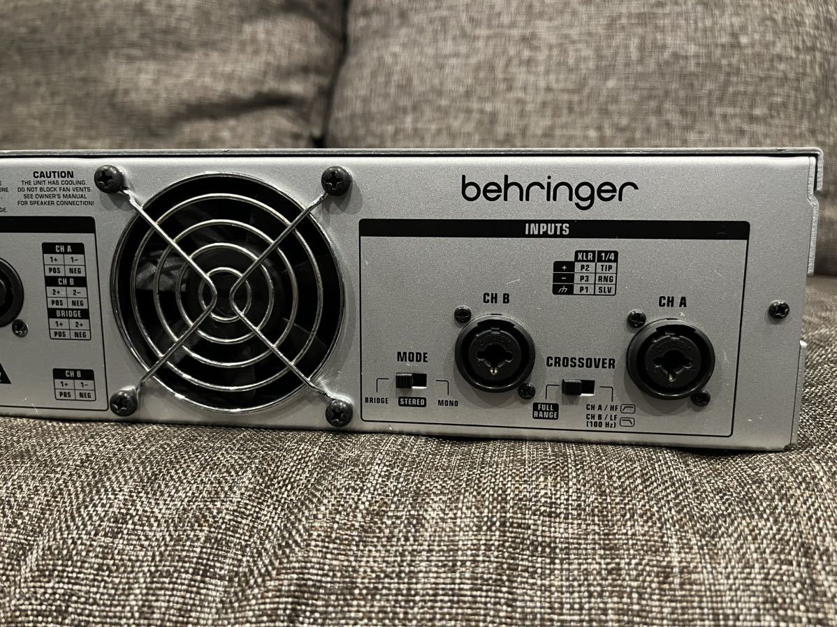 Behringer ベリンガー　パワーアンプ　NU3000 おまけ付き_画像6