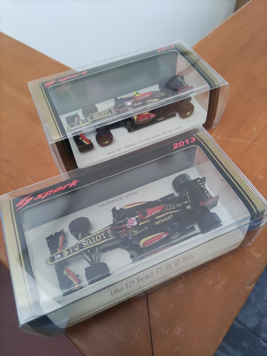 ☆ スパークモデル 1/43 ロータス ルノー E21 USGP 2013 #7 コバラネン ＆ #8 グロージャン 2位表彰台 2台セット ☆_画像1