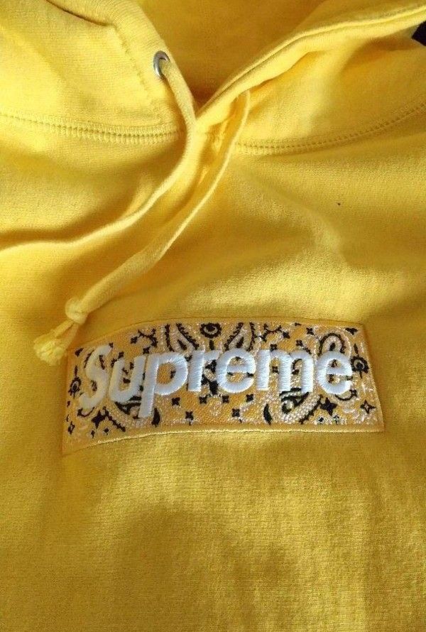 正規保証 シュプリーム ボックスロゴ Bandana バンダナSupreme Hooded Sweatshirt Box Logo