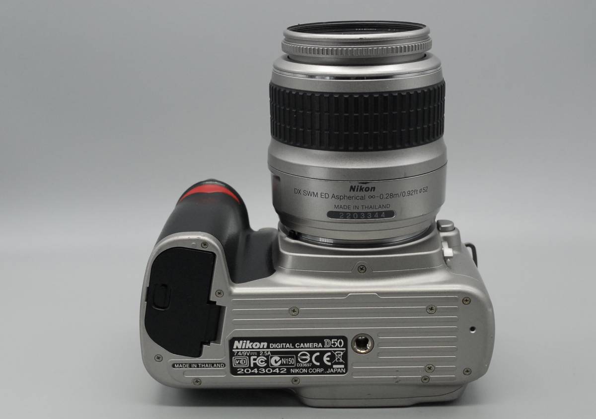 ニコン　Nikon D50シルバー　CCD機　ショット数２２５６　18-55mm標準ズームレンズ　シルバー付き_画像5