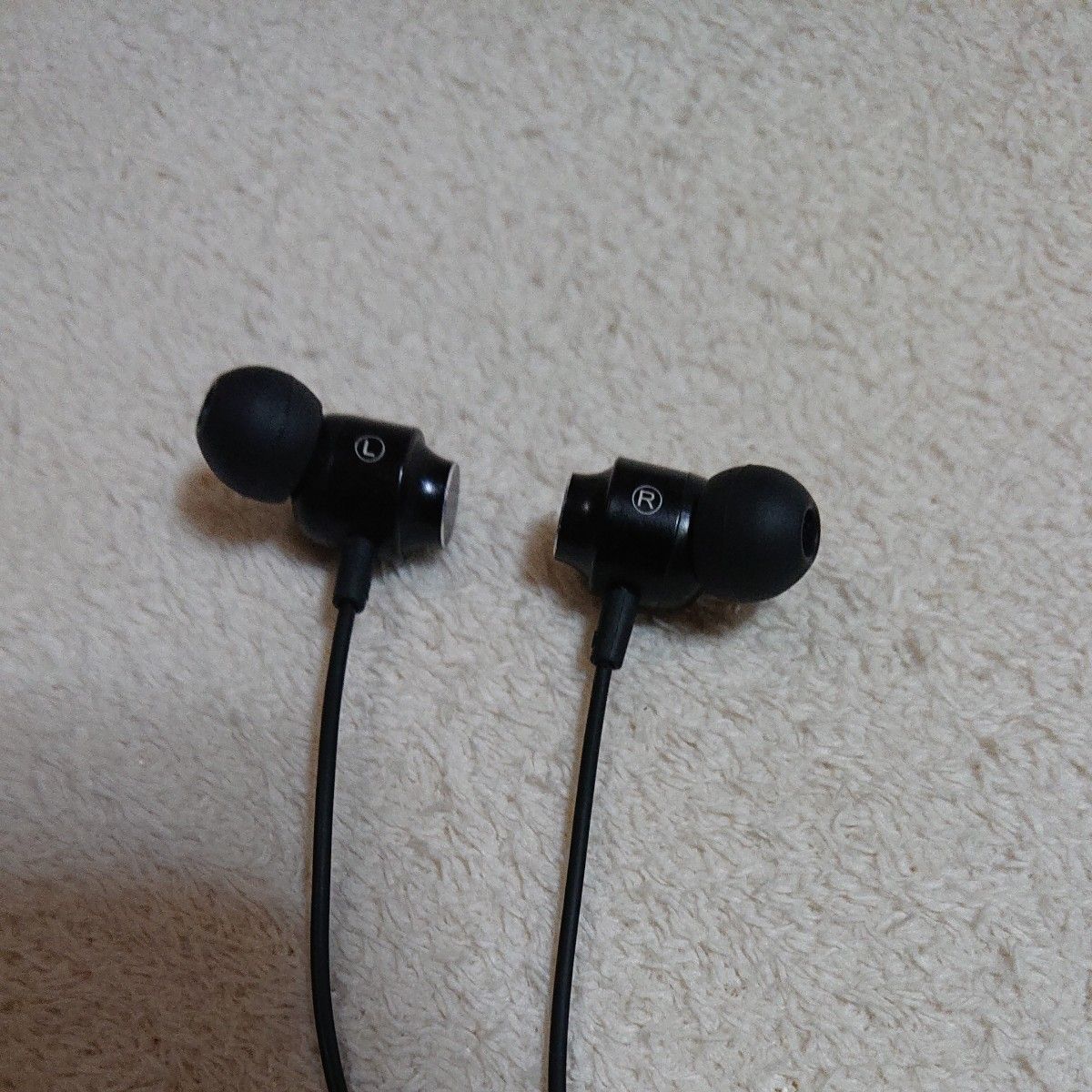 ★セール★イヤホン3つセット ネック型 Bluetooth イヤホン (カナル型とインナーイヤー型) 2個 +片耳型1個 