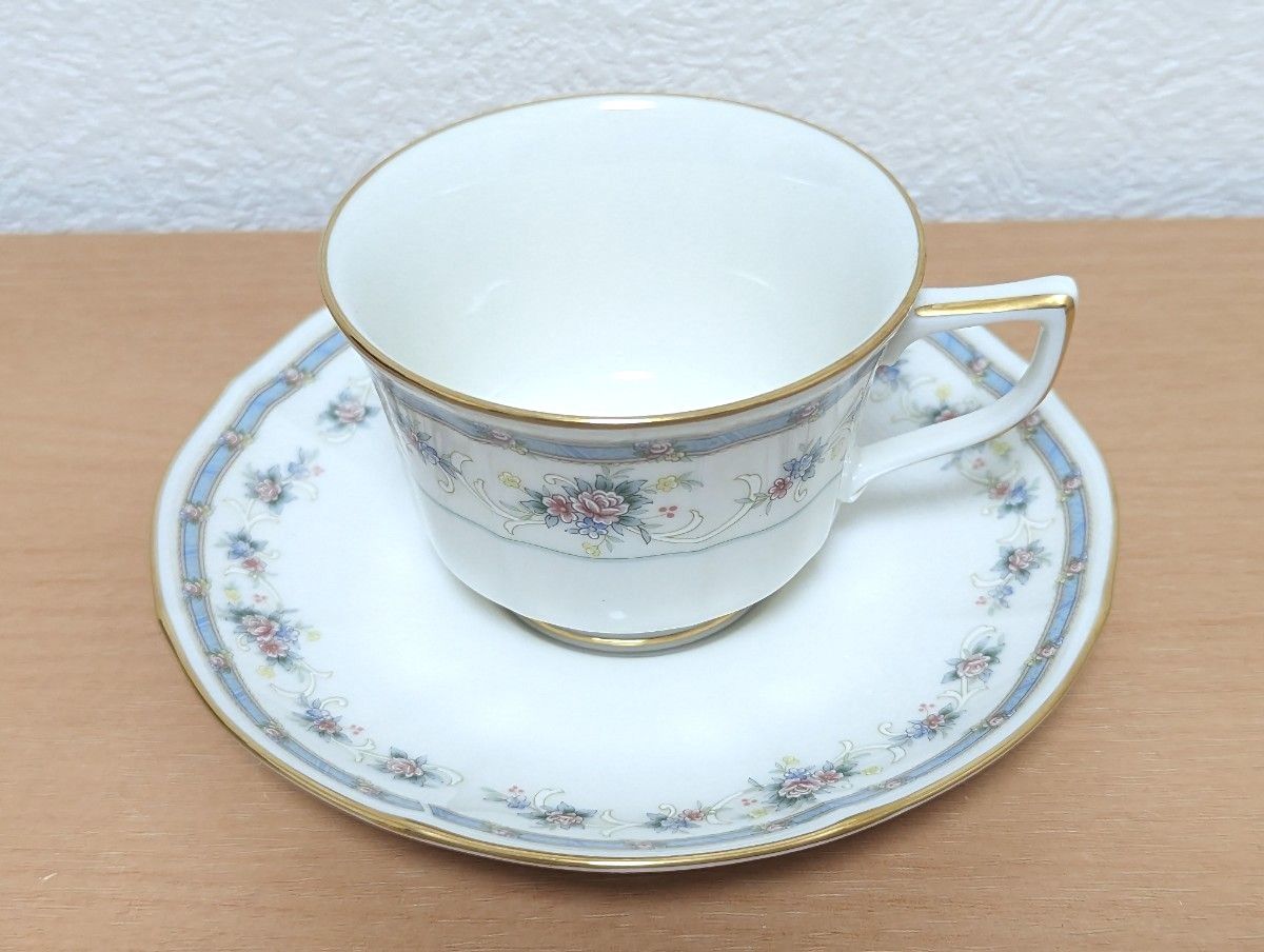 ノリタケ NORITAKE アイボリーチャイナ 碗皿ペアセット