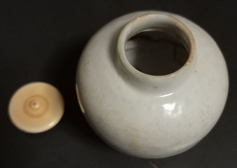 珍品 唐代 窯 白磁 茶入 可愛い 仕覆 古裂 骨董品 朝鮮古陶磁 高麗 李朝 時代物 時代保証