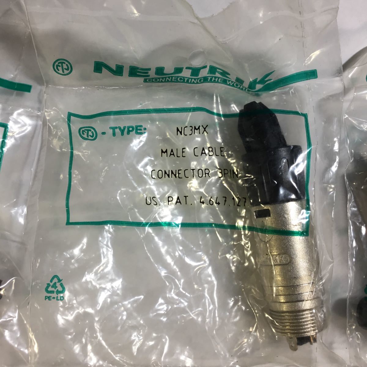 【送料無料】(121476C) NEUTRIK NC3MX ×3個 / NC3FX ×3個 キャノンコネクタ XLR オス/メス 計6個セット 部品 未使用 保管経年_画像3