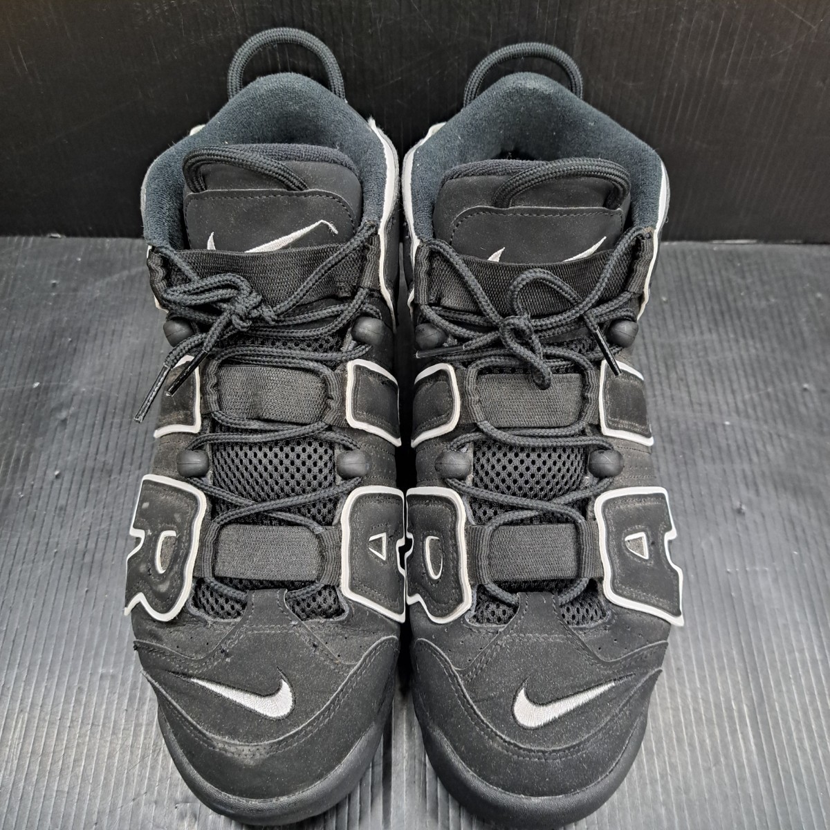 瑞(me1211-3) NIKE ナイキ AIR MORE UPTEMPO モアテン ブラック ホワイト 414962-00228センチ スニーカー シューズ 靴 28㎝ メンズ 中古_画像2