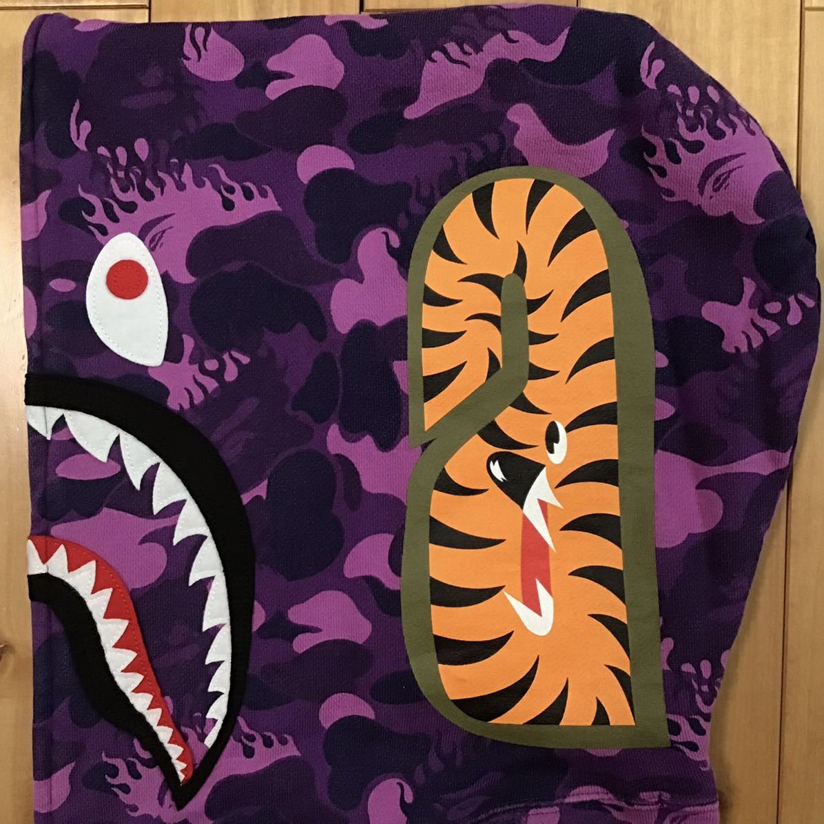 ★XL★ ★ムック限定★ Fire camo シャーク パーカー shark full zip hoodie a bathing ape BAPE purple camo エイプ ベイプ NIGO 迷彩 z9_画像5