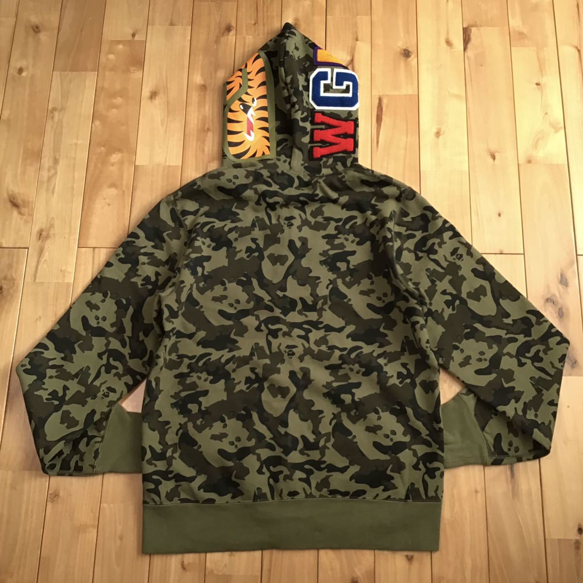 DESERT CAMO シャーク パーカー Lサイズ shark full zip hoodie a bathing ape BAPE camo エイプ ベイプ アベイシングエイプ 迷彩 z3