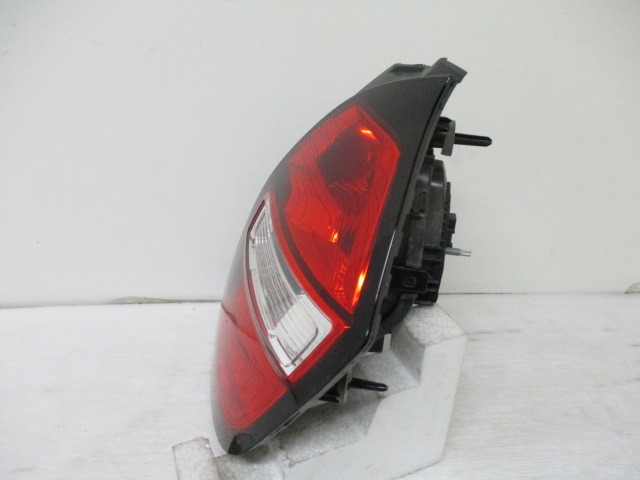 NS6624J Renault Twingo AHH4B right tail light right tail lamp 265502525R