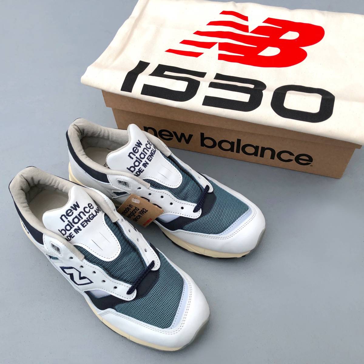 難あり UK製 M1500 30周年限定モデル NEW BALANCE M1530OGG US9D 27cm ホワイト×ネイビー×グレー 新品 イギリス英国製 白/紺_画像1