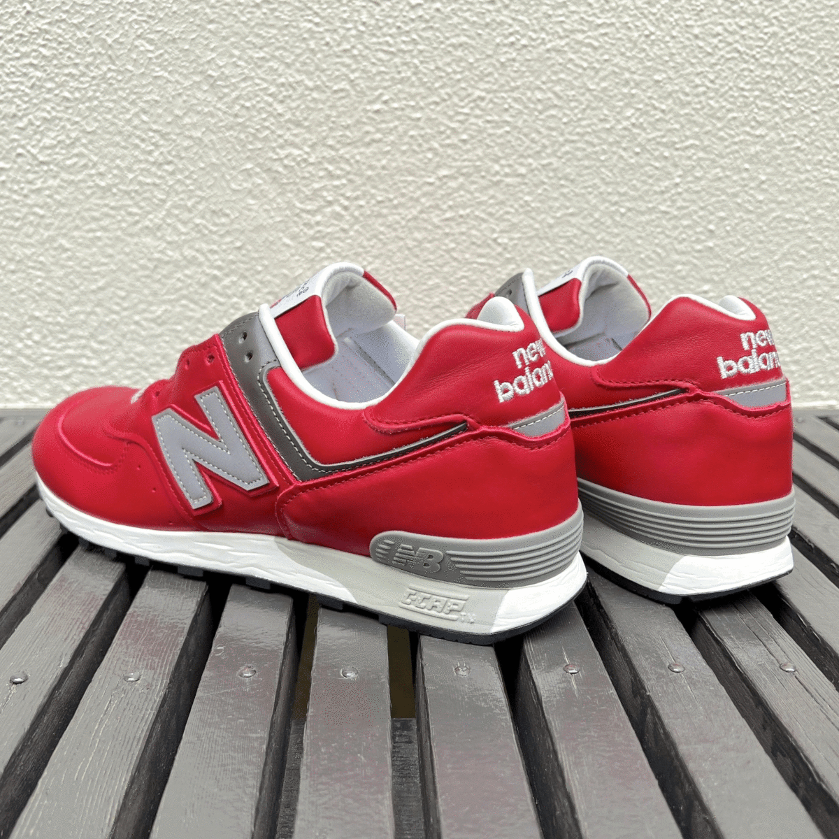 国内正規品 UK製 New Balance M576RED レッド×グレー US8D 26cm 限定 イギリス英国製 NB スニーカー Made In England 赤 オールレザーの画像3