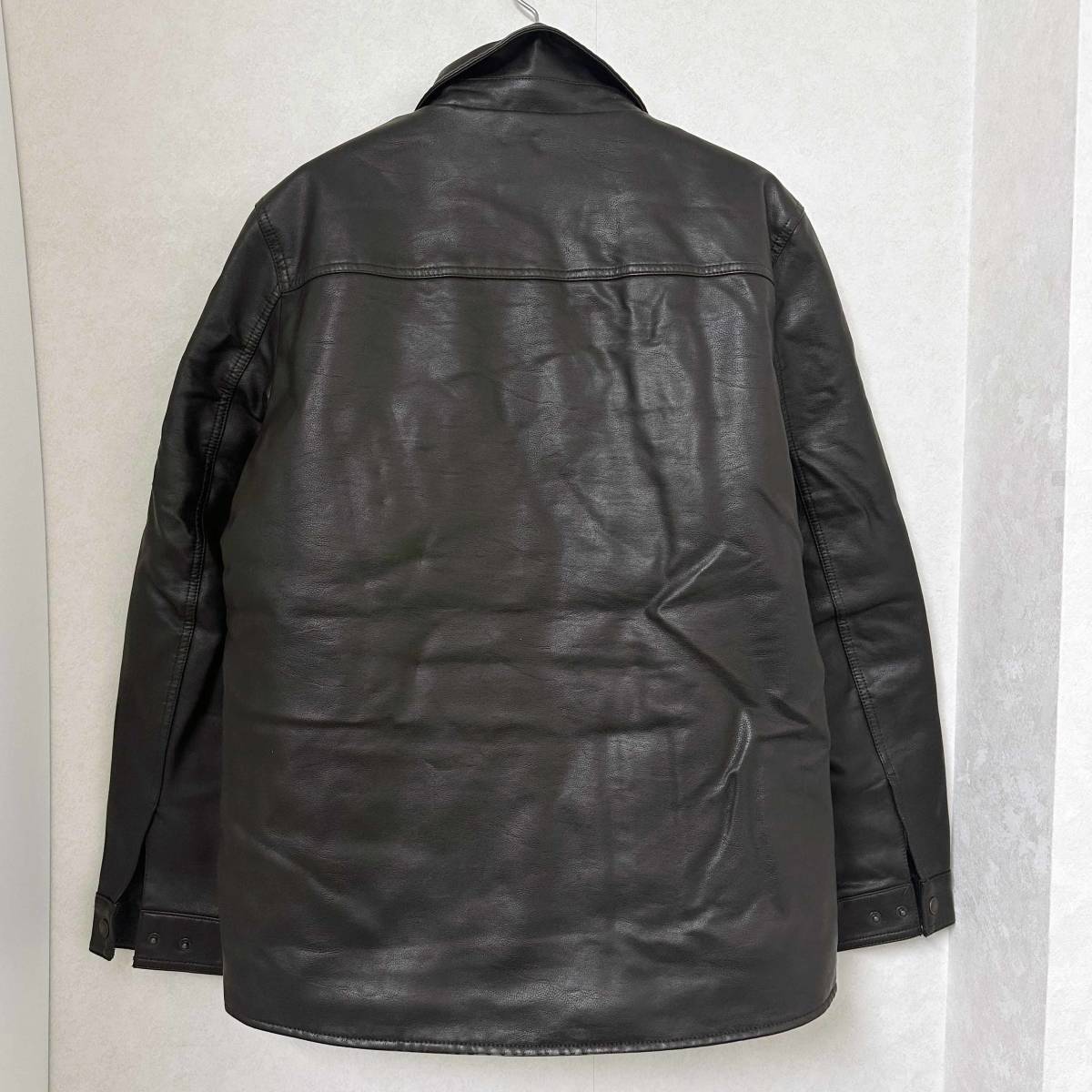 新品 XL Levi's リーバイス フェイクレザー 裏ボア ジャケット 新品 XL Levi's リーバイス フェイクレザー 裏ボア ジャケット