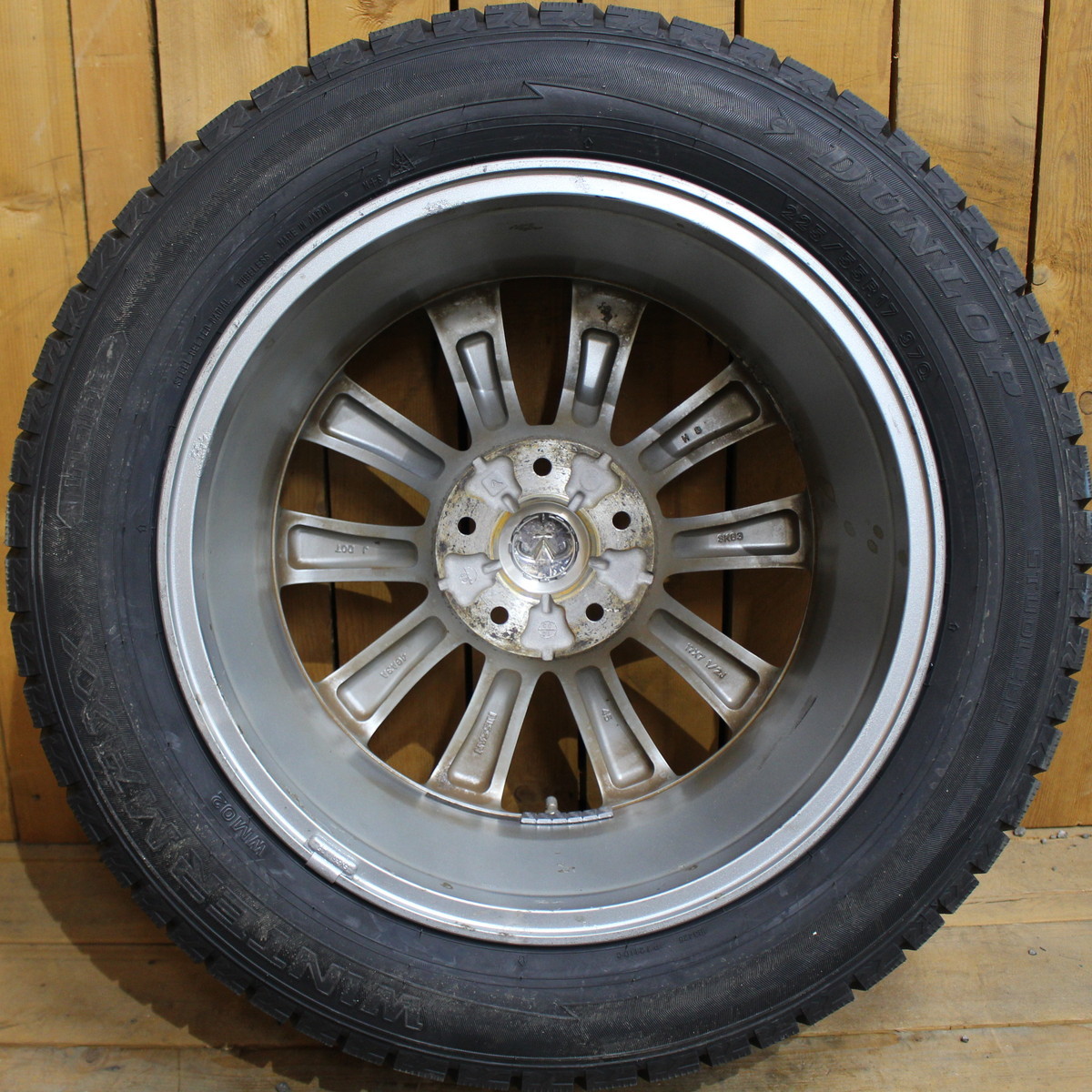 NISSAN ニッサン スカイライン 純正 17インチ 7.5J+45 2023年製 新品 225/55R17 ダンロップ WM02付 スタッドレス ホイール 4本SET_画像8