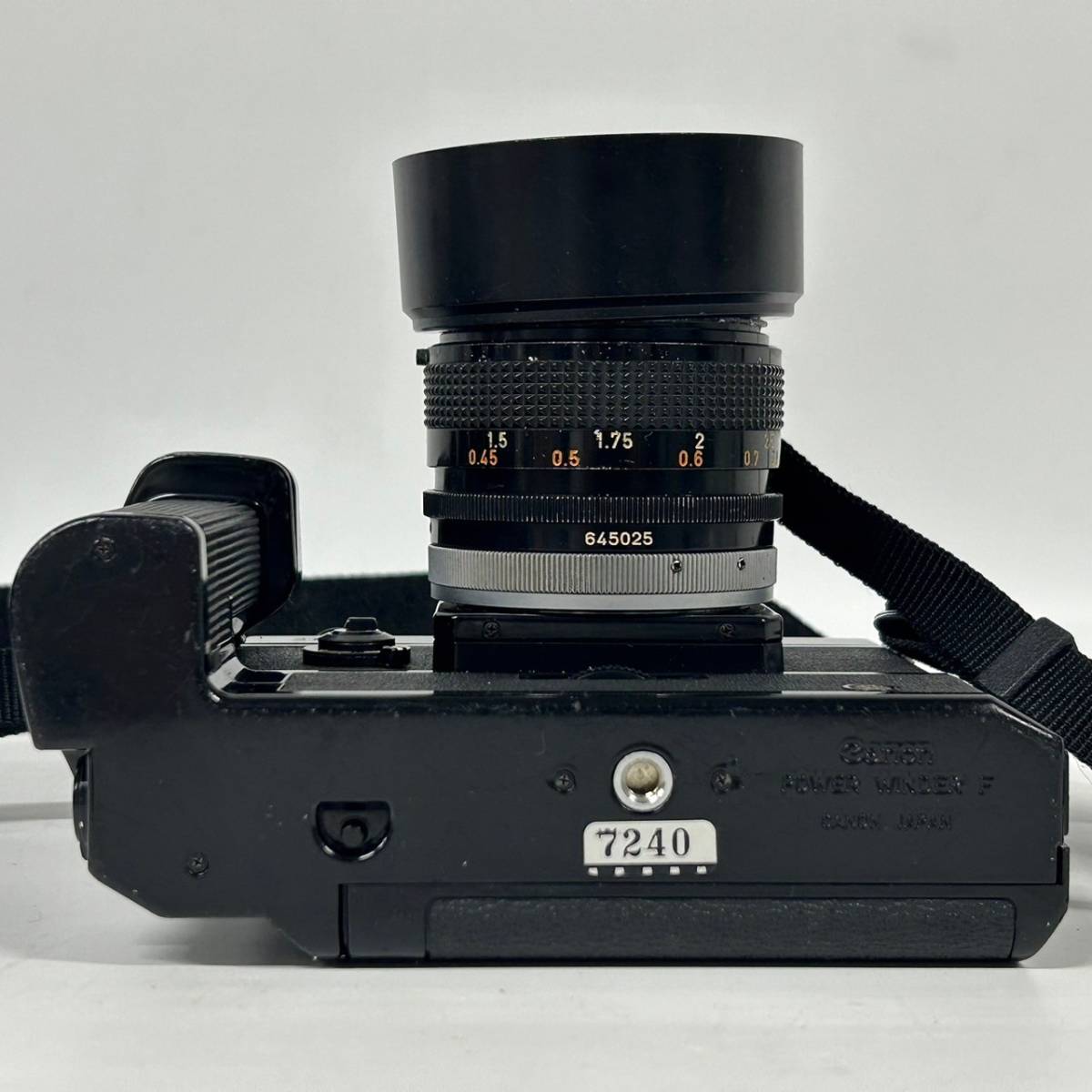 1円~【動作未確認】キャノン Canon F-1 LENS FD 50mm 1:1.4 S.S.C. FL 135mm 1:3.5 一眼 フィルムカメラ 単焦点 標準 望遠 レンズ G141861_画像9