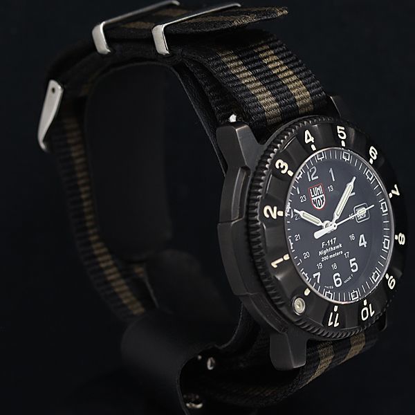 1円 稼動 良品 AP ルミノックス QZ F-117 デイト 黒文字盤 メンズ腕時計 MTM 3382000_画像2