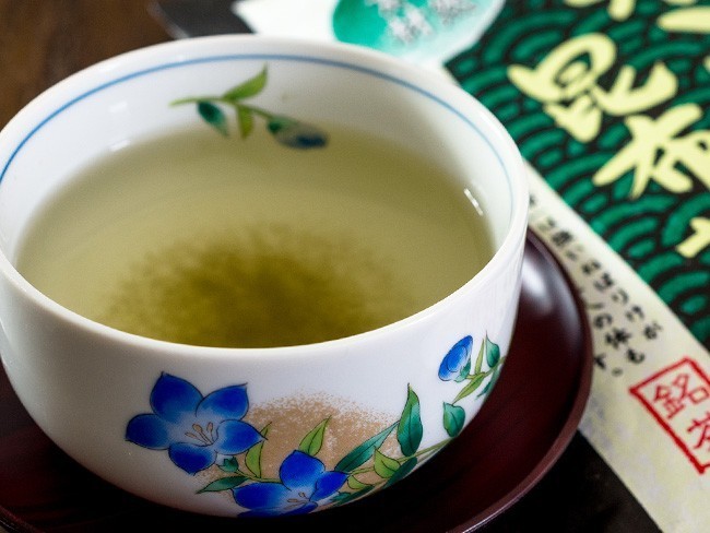 .... cloth tea 40g ( natural material ) Hokkaido production . cloth use mineral abundance .... tea ( easy to use piece packing type gagome navy blue b tea )[ mail service correspondence ]