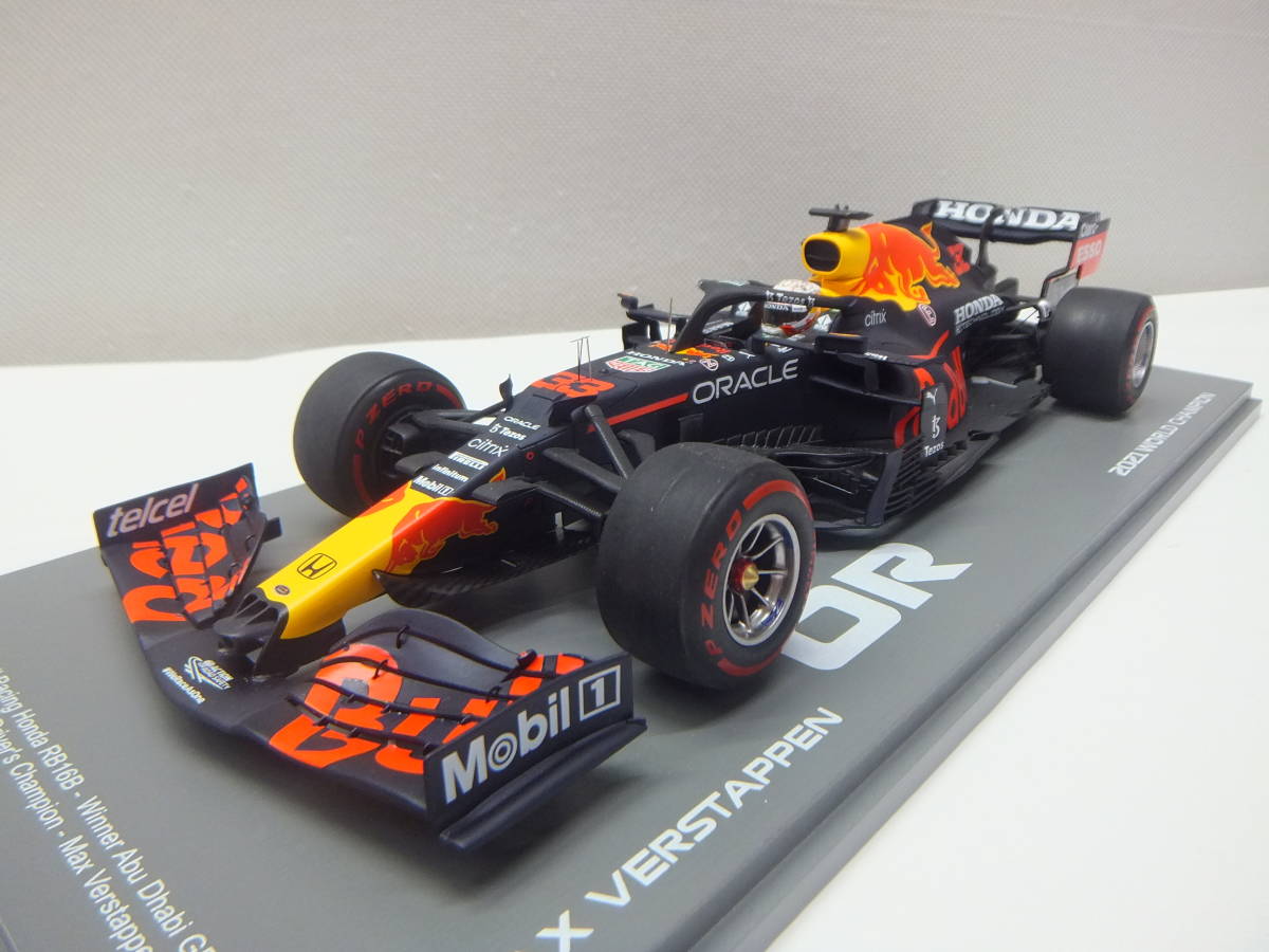 ミニカー祭 スパーク 1/18 レッドブルレーシング ホンダ RB16B ウィナー アブダビGP 2021 マックス・フェルスタッペン 18S609 _画像2