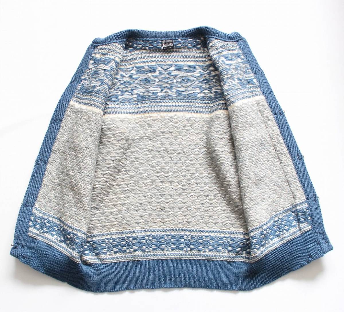 [ DALE OF NORWAY Dale obnoru way ] hand knitted wool knitted metal hook embroidery cardigan XL Vintage noru way made 