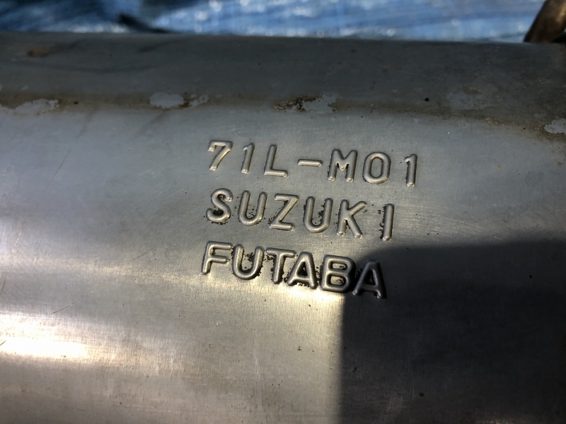 ZC72S スイフト 前期 リアマフラー 71L-M01 SUZUKI FUTABA ※個人宅不可　P-1219-8091_画像2
